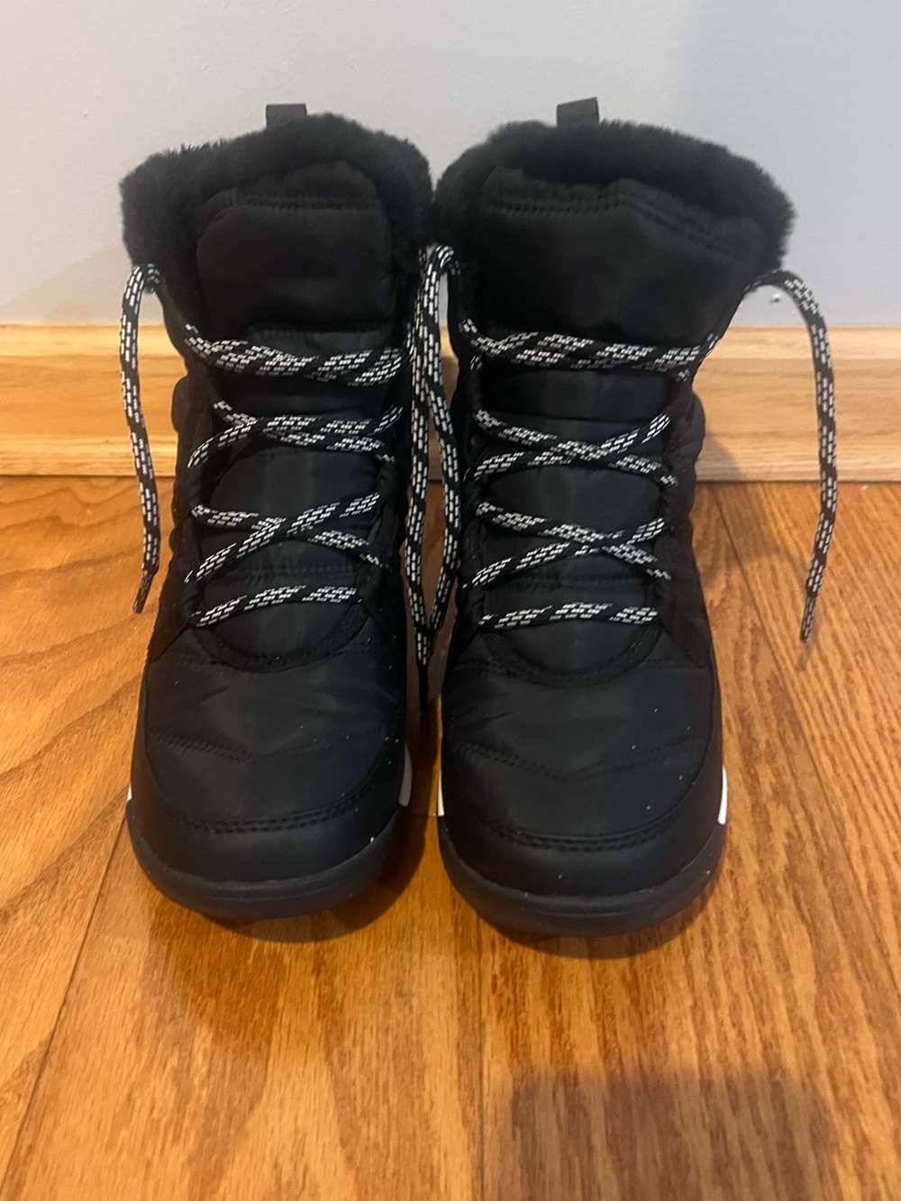 Sorel Whitney Short  Black Winter Snow Boots - Warm Lined